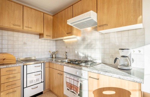 San Genesio Atesino Apartment | Apartment 'Stücklhof Wohnung Rose' with Mountain View, Shared Garden and Wi-Fi