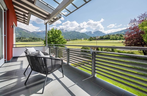 Casola Apartment | Apartment 'Suite Marianne' with Mountain View, Private Terrace and Wi-Fi