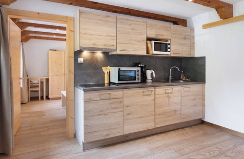 Stelvio Apartment | Apartment 'Tscheppa' with Mountain View, Private Terrace and Wi-Fi