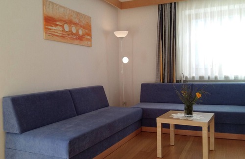 Salonetto Apartment | Apartment "Valentin" with Mountain View, Wi-Fi, Balcony & Garden