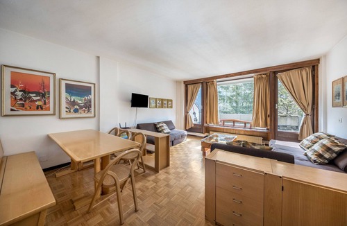Mazzin Apartment | Apartment 'Vista sulla Vallata' with Balcony & Wi-Fi
