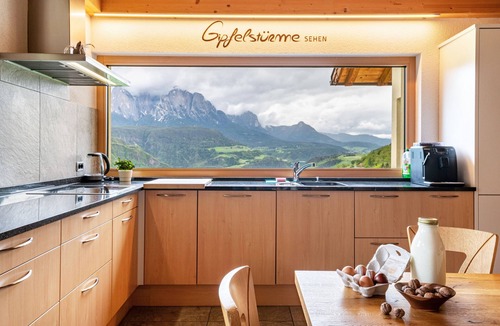 Barbiano Apartment | Apartment 'Weirerhof Lebm Gspiarn' with Mountain View, Private Terrace and Wi-Fi