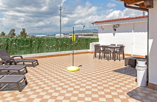 Scafati Apartment | Apartment with 2 bedrooms, terrace and view of the Vesuvius. Near Pompeii Ruins