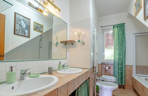 Lake Garda House | Apartment with balcony in the Roman countryside