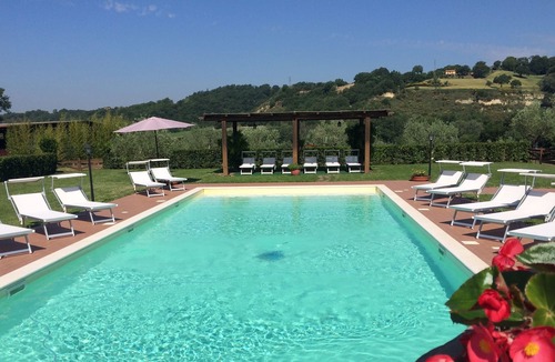 Montoro Apartment | APARTMENT WITH POOL AND HANDLING IN AGRITURISMO