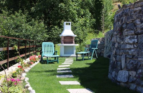 Fiumelatte Apartment | apartments - 3 rooms - 5 persons