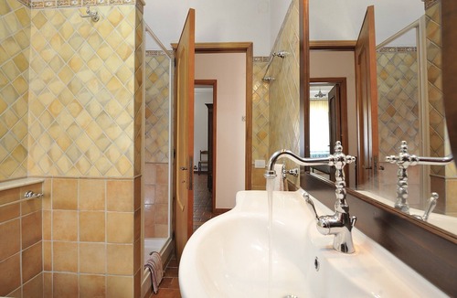 Baunei Apartment | Apartments with a wonderful view of the sea and mountains. In a calm neighborhood.
