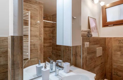 Roiano-Gretta-Barcola-Cologna-Scorcola Apartment | Apartvilla Terra Suite Free Parking