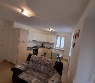 Cles Apartment | Appartamento Al Borgo