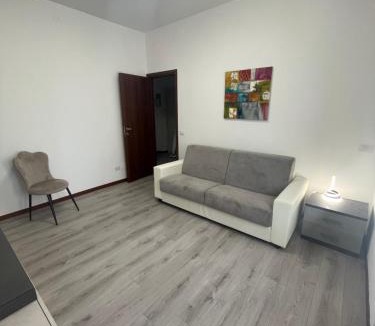 Pavia Apartment | Appartamento EM