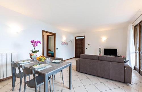 Gardola Apartment | Appartamento le Coste Lake View