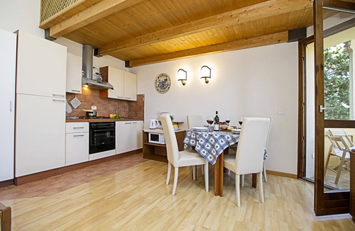 Riva del Garda Apartment | Appartamento Villa Lina, Riva del Garda, Italy