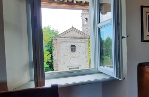 Monchiero House | At 5 of the small village at the gateway to the Langhe.
