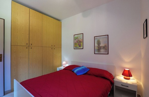 Susello Apartment | Attractive 2-room apartment with sunbath, pool and dream view