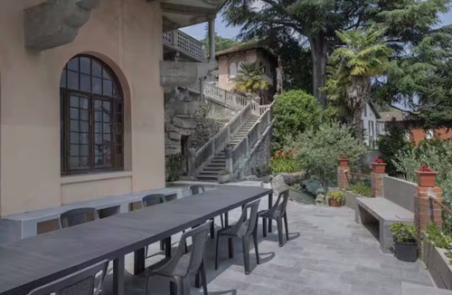 Albavilla Apartment | Aurora Apartment - Historic Villa, Lake Como