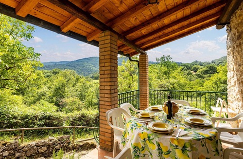 Castelnuovo di Val di Cecina House | Awesome home in Castelnuovo Val di Cec