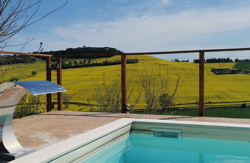 Loreto Bed & Breakfast | B&B Ceresà Room "Ciliegia del monte"