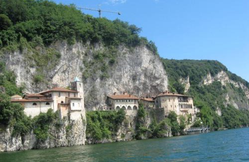 Brebbia Bed & Breakfast | B&B dei Laghi