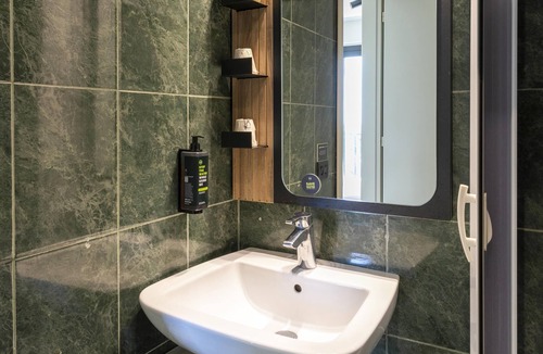 Pomezia Hotel | B&B Hotel Pomezia Cortese