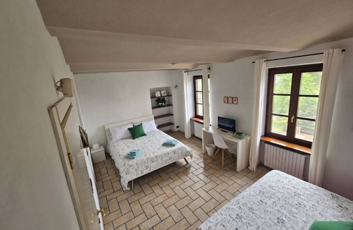 Tigliole Bed & Breakfast | B&B La Rugiada. A 20th century residence immersed in the greenery of Monferrato.