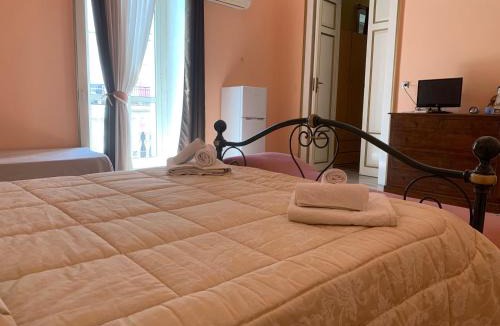 Marina di Patti House | B&B Rosita
