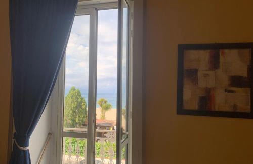 Marina di Patti House | B&B Rosita
