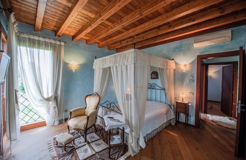 Palazzolo sull'Oglio Bed & Breakfast | B&B VILLA POMEGRANATE