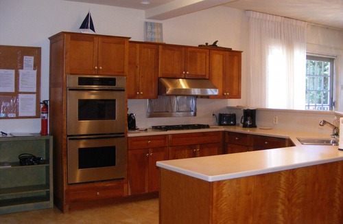 Cape May House | Beach block three story house center of town with parking