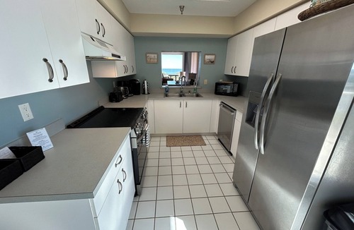 Palm Coast Condo | Beachfront Condo- Panoramic Ocean View from Wraparound Balcony, POOLS Pickleball