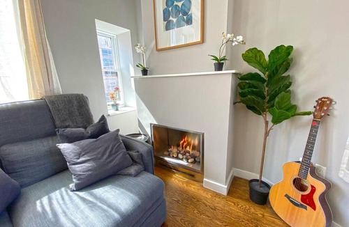 Greenwich Village Apartment | Beautiful 3 Bdrm 2 Bath Private Luxury Townhouse!