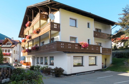St. Valentin auf der Haide Apartment | Beautiful apartment for 4 guests with WIFI, TV, balcony and pets allowed