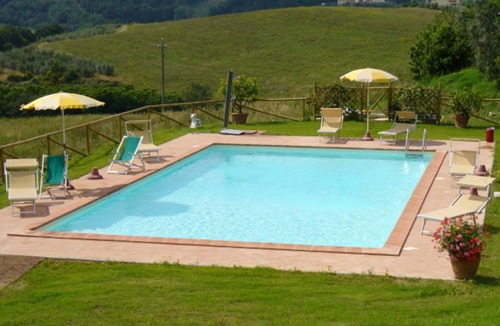San Gimignano Apartment | Beautiful apartment for 4 people with pool, A/C, WIFI, pets allowed and panoramic view
