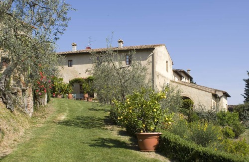 San Gimignano Apartment | Beautiful apartment for 4 people with pool, A/C, WIFI, pets allowed and panoramic view