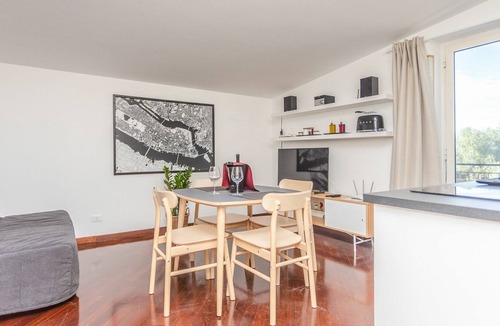 Santa Lucia Villa | Beautiful apartment in villa for 3 guests with A/C, WIFI, TV and parking, close to Rome