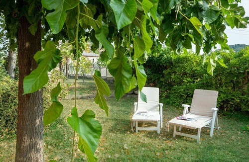 Castelletto Merli Apartment | Beautiful apartment for 4 people with WIFI, TV, patio, pets allowed and parking