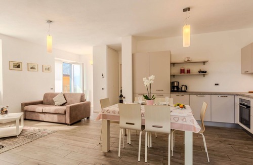 Garzeno Apartment | Beautiful apartment for 6 people with WIFI, TV and patio