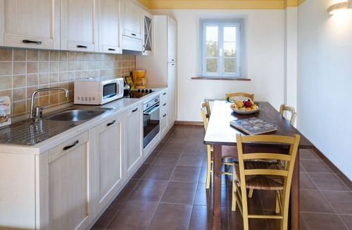 Larciano House | Beautiful apartment in villa for 4 people with A/C, WIFI, pool and TV
