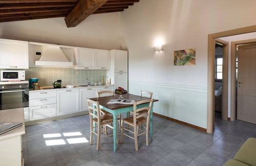 Larciano House | Beautiful apartment in villa for 2 guests with pool, WIFI, A/C and TV