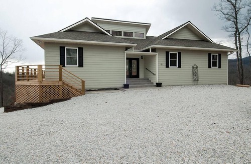 Marble House | Beautiful Fully Equipped Mountain Retreat with Stunning Views
