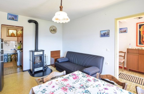 Sovramonte House | Beautiful home in Sovramonte with WiFi