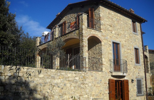 Villa A Sesta Villa | Beautiful private villa with A/C, WIFI, pool, TV, patio and panoramic view, close to Siena