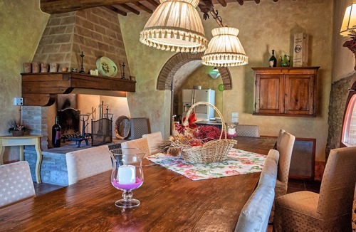 Barberino Val d'Elsa Villa | Beautiful private villa with private pool, A/C, hot tub, WIFI, TV, patio, close to San Gimignano