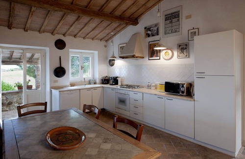 Todi Villa | Beautiful private villa for 8 guests with private pool, WIFI, TV and panoramic view