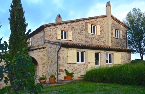 Todi Villa | Beautiful private villa for 8 guests with private pool, WIFI, TV and panoramic view