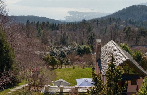Premeno House | Beautiful private villa for 6 guests with WIFI and terrace