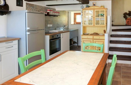 Piea House | Beautiful private villa for 4 people with WIFI, A/C, TV, patio and pets allowed