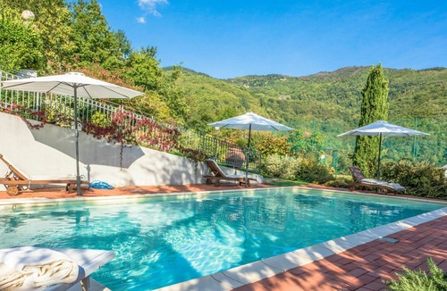 San Momme Villa | Beautiful private villa for 10 guests with private pool, WIFI and TV