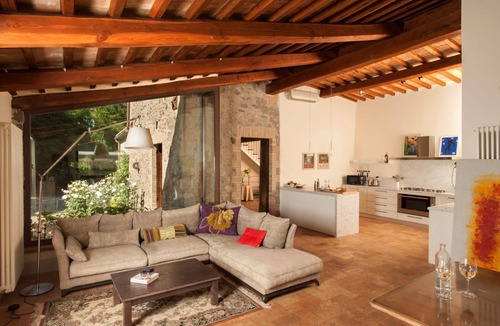 Porano Villa | Beautiful private villa for 10 people with A/C, private pool, WIFI, TV and patio