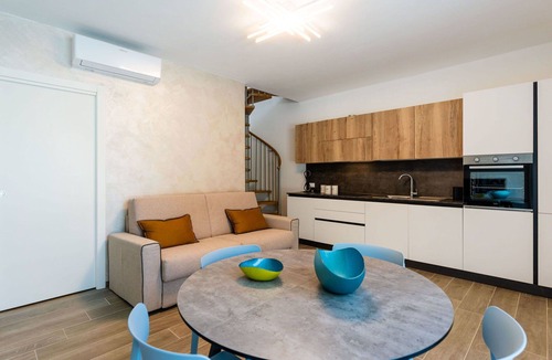 Villanova d'Albenga House | Beautiful villa for 4 people with A/C, WIFI, TV, patio and pets allowed