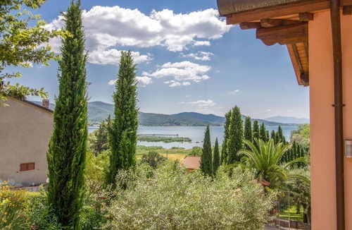 Magione Villa | Beautiful villa for 4 people with hot tub, A/C, WIFI, private pool, TV and patio